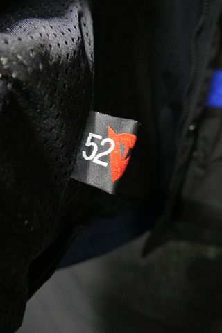 chaquetas dainese moto