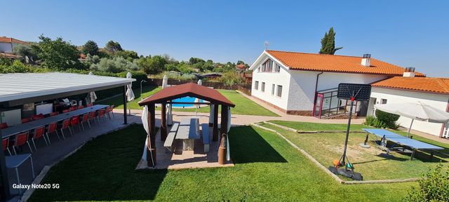 PURA VIDA MADRID: Lussuosa tenuta con piscina a 10 m