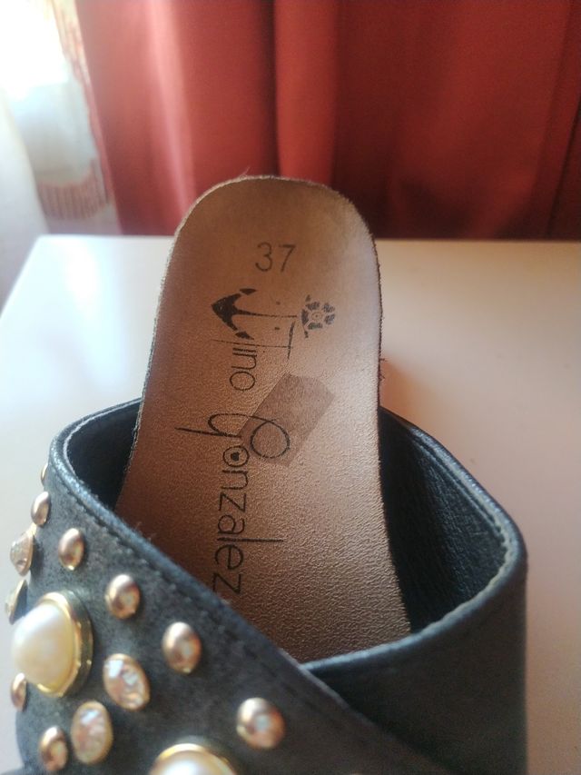 Sandalias negras con brillantes, Talla 37