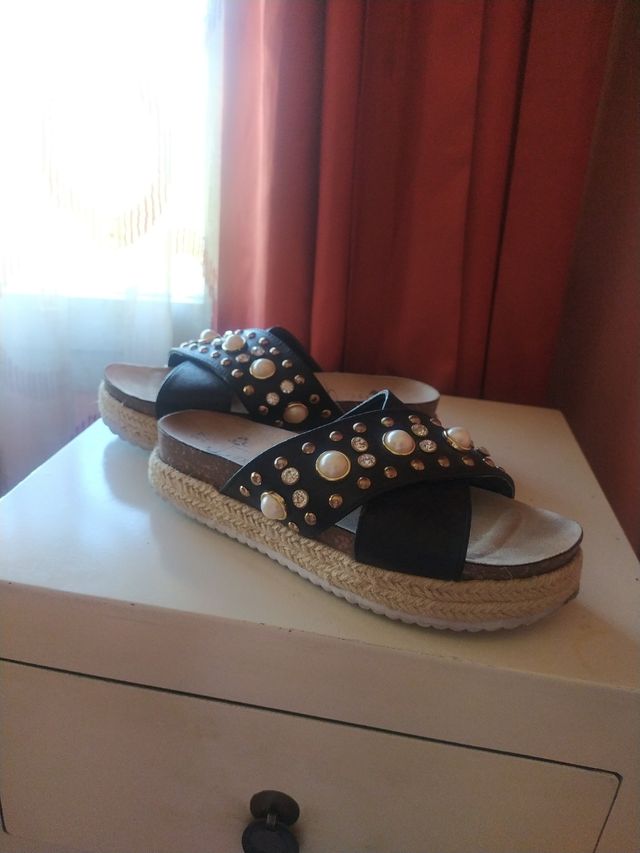 Sandalias negras con brillantes, Talla 37