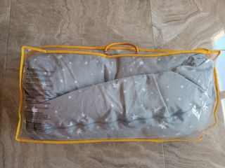 Cojín de lactancia y embarazo Medela