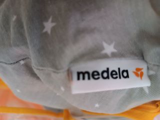 Cojín de lactancia y embarazo Medela