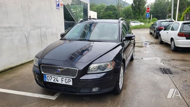 VOLVO V50 D5 Momentum Aut.