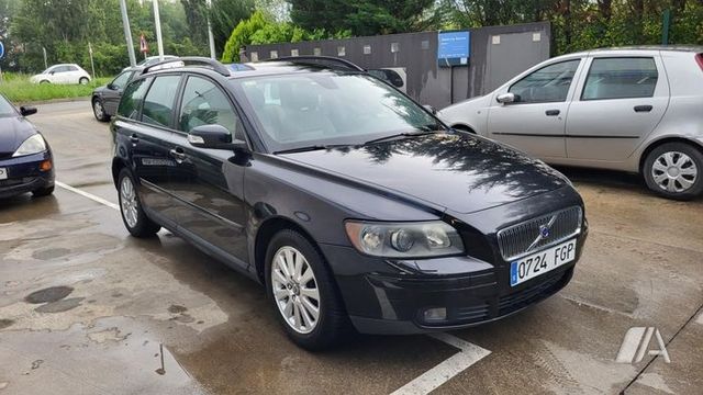 VOLVO V50 D5 Momentum Aut.