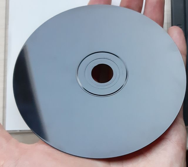 Lote DINOSAURIO DISNEY: juego, muñecos, tazos, etc