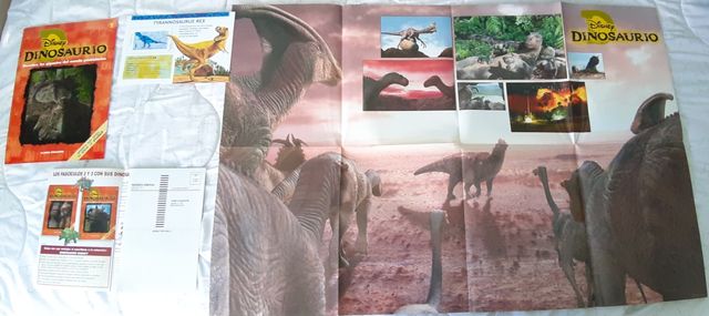 Lote DINOSAURIO DISNEY: juego, muñecos, tazos, etc