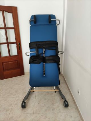 plano articulado con accesorios.