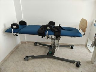 plano articulado con accesorios.