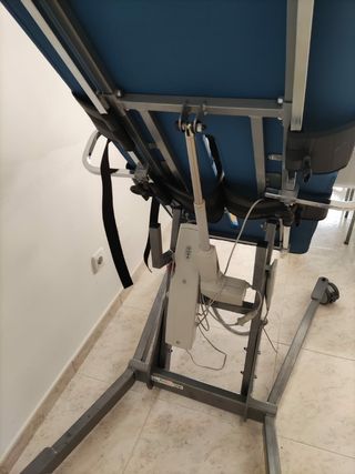 plano articulado con accesorios.