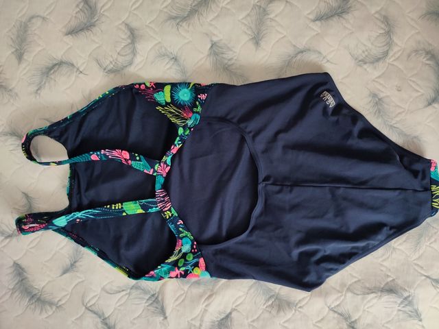 bañadores natación de mujer