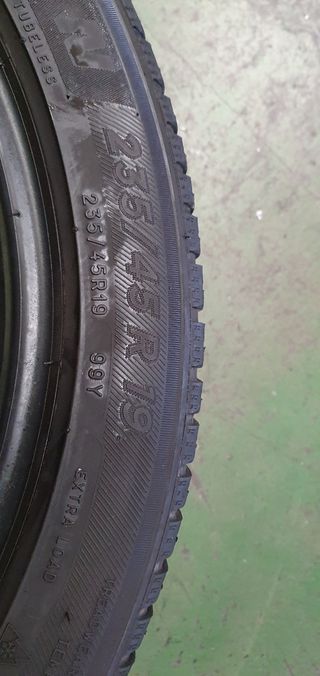 235/45-19 Crossclimate +