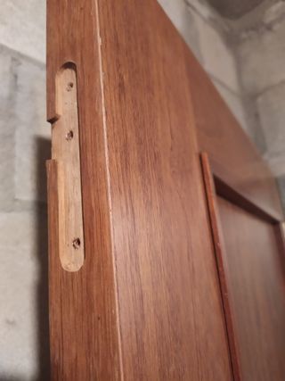 PUERTA INTERIOR CLÁSICA MADERA MACIZA