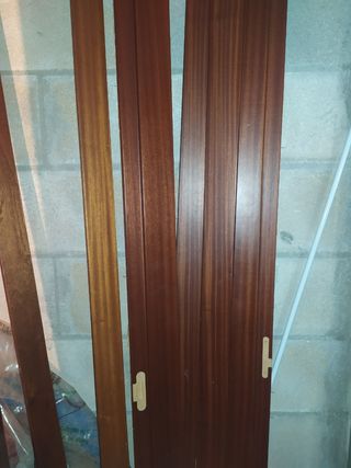 PUERTA INTERIOR CLÁSICA MADERA MACIZA