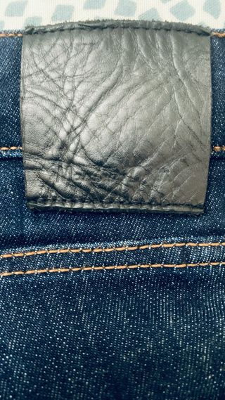 Pantalones vaqueros de la marca Massimo Dutti.