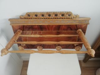 Perchero sombrerero antiguo de pared