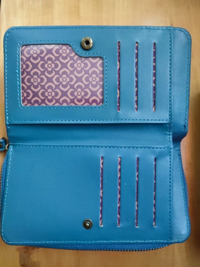 cartera de mujer con abalorios