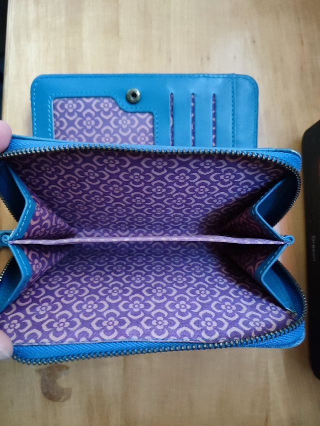 cartera de mujer con abalorios