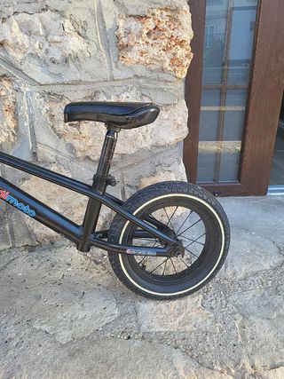 Bicicleta sin pedales kiddimoto hasta 5 años