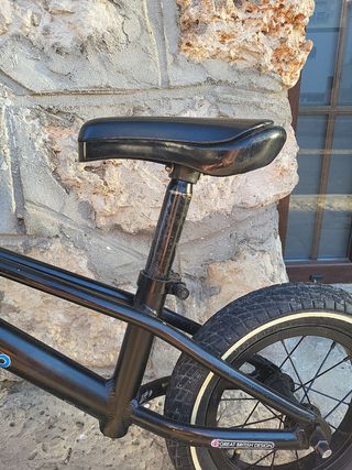 Bicicleta sin pedales kiddimoto hasta 5 años