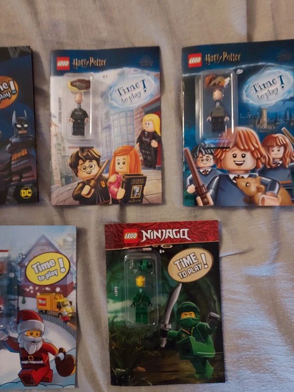 Lego book. Time to Play. Varios modelos.Minifigura