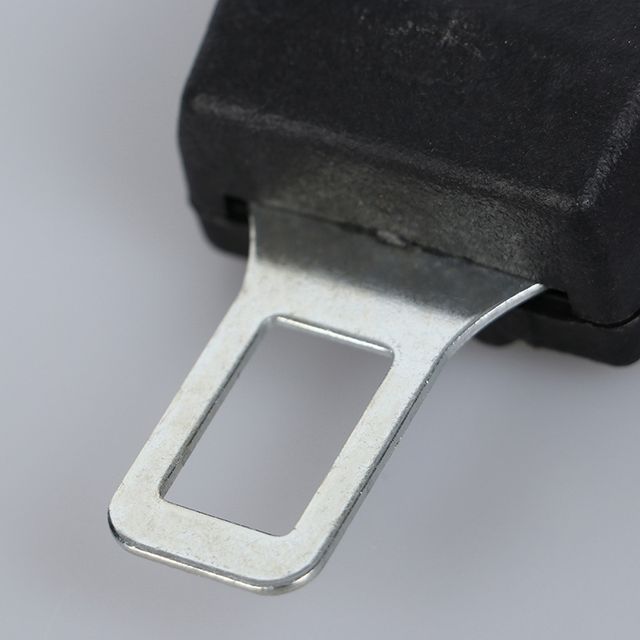 Clip para cinturón de seguridad