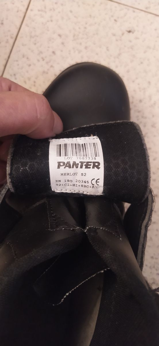 Botas seguridad,marca...PANTER...talla 38
