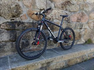 Bicicleta BTWIN ROCKRIDER 520