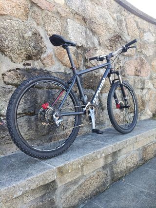Bicicleta BTWIN ROCKRIDER 520