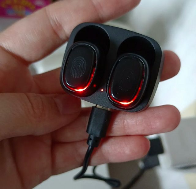 Pinganillo Mini Auriculares Bluetooth 5.3 M20