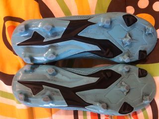 botas de  futbol