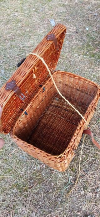MIMBRE BANCO BAUL Y CESTA