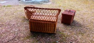 MIMBRE BANCO BAUL Y CESTA