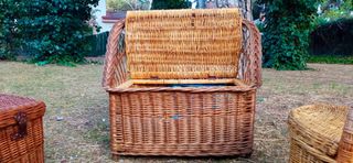 MIMBRE BANCO BAUL Y CESTA