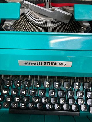 Máquina de escribir antigua