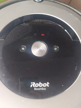 iRobot Roomba e5 con recambio y accesorios