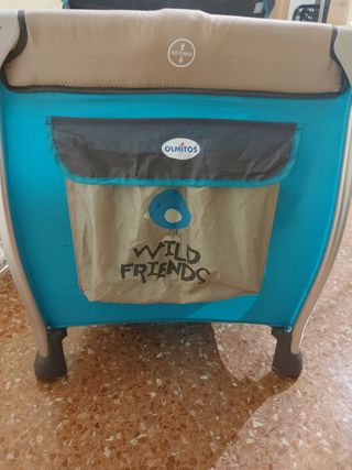 Cuna de viaje muy completa