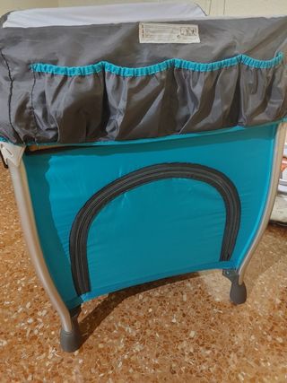 Cuna de viaje muy completa