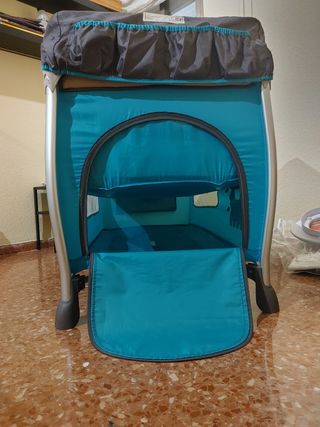 Cuna de viaje muy completa