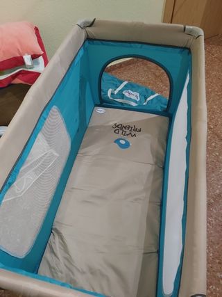 Cuna de viaje muy completa