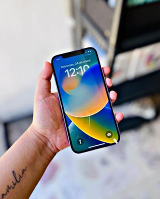 iPhone 12 256GB púrpura como nuevos