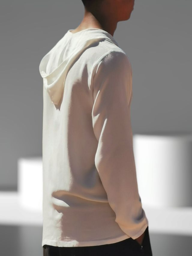 Maglioncino Leggero con cappuccio