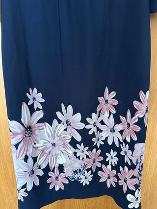 Vestido corte recto, talla 42, nuevo sin etiqueta 