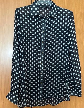 Camisa manga larga, talla 38, perfecto estado