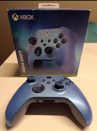 Mando Oficial Aqua Shift Microsoft Xbox Series X-S
