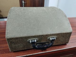 Maquina de escribir con funda marca TALBOS