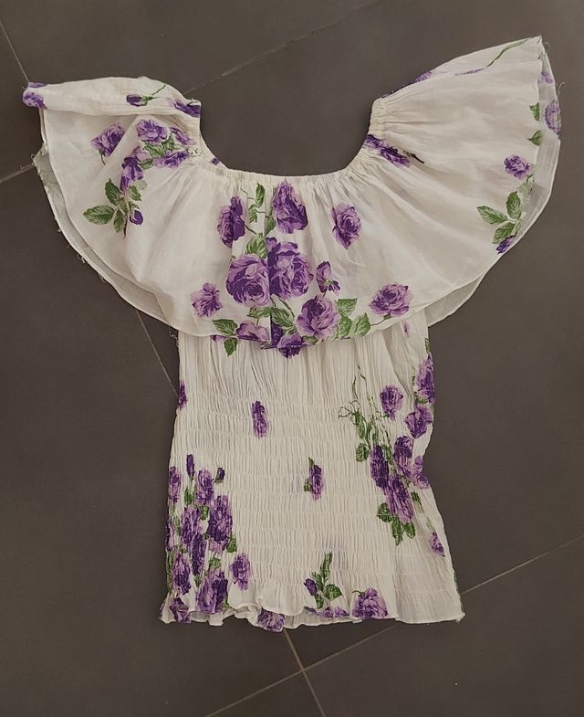 Blusa multiposición con flores