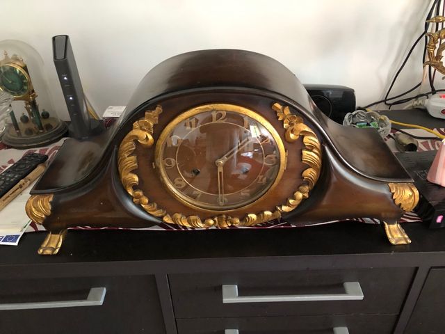 Reloj antiguo de sobremesa