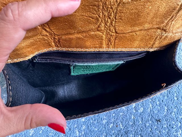 Bolso de piel pequeño