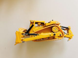 3 Maquinarias miniatura Joal: tractor, elevadora,