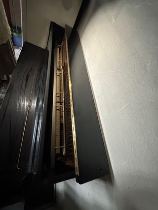 Piano pared modelo hornee HP-120